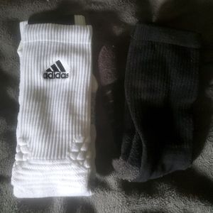 Resale Nike & addias socks- 20-019
